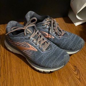 Brooks Ghost 12